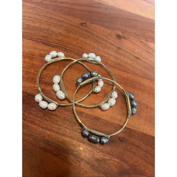 Handmade Pearl Bracelets - Blue and White - Picture 1 of 2